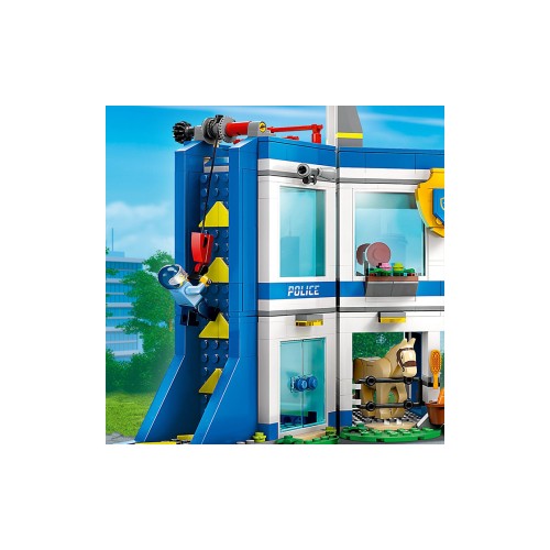 Конструктор LEGO Поліцейська академія 823 деталей (60372) - изображение 3