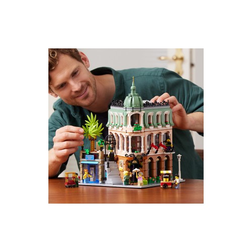 Конструктор LEGO Бутік-готель 3066 деталей (10297) - изображение 3