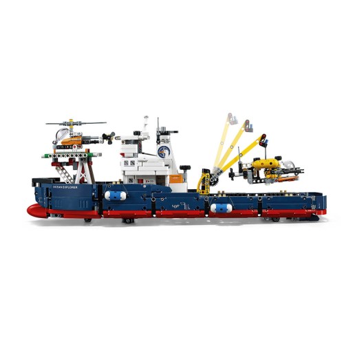 Конструктор LEGO Дослідник океану 1327 деталей (42064) - изображение 3