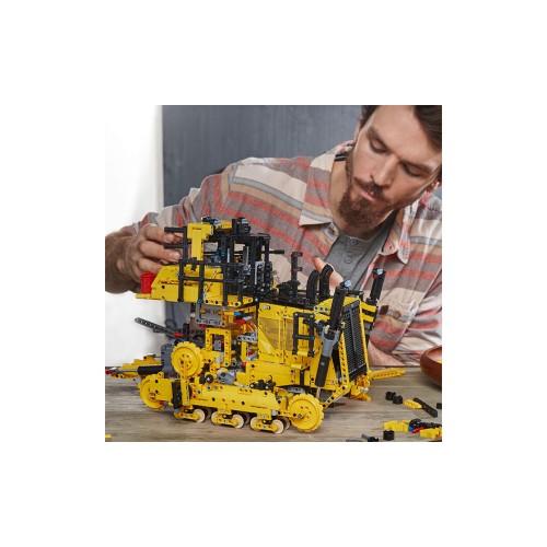 Конструктор LEGO Бульдозер Cat® D11 із керуванням з додатка 3854 деталей (42131) - изображение 2