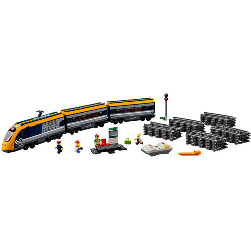 Конструктор LEGO Пасажирський потяг 677 деталей (60197) - изображение 2