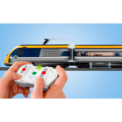 Конструктор LEGO Пасажирський потяг 677 деталей (60197) - изображение 3