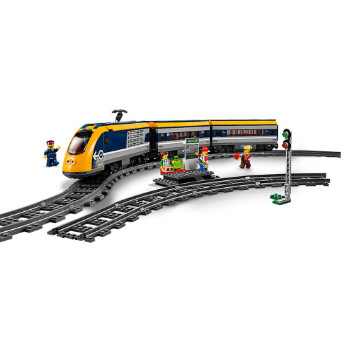 Конструктор LEGO Пасажирський потяг 677 деталей (60197) - изображение 8