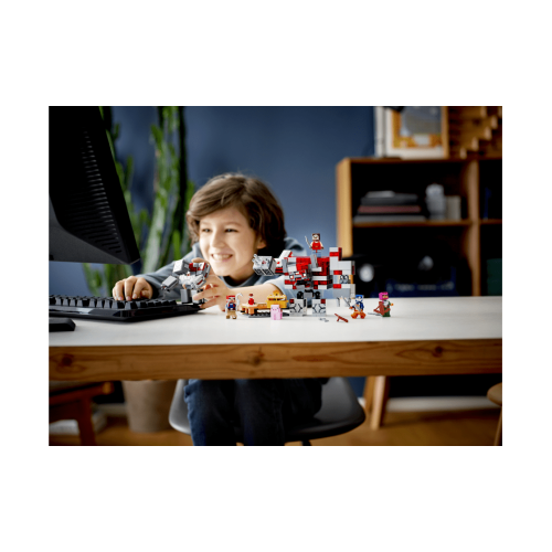 Конструктор LEGO Бій за червонокамінь 504 деталей (21163) - изображение 7