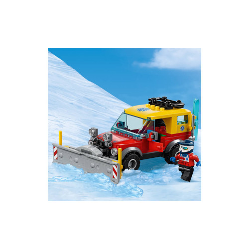 Конструктор LEGO Гірськолижний курорт 806 деталей (60203) - изображение 8