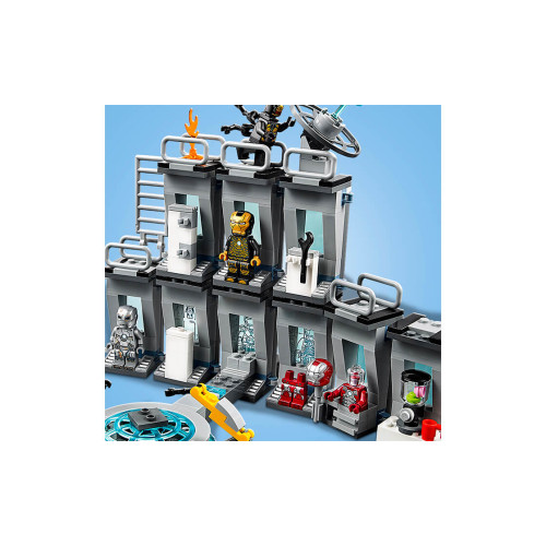 Конструктор LEGO Зал з костюмами Залізної Людини 524 деталей (76125) - изображение 4