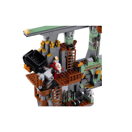Конструктор LEGO Самотня гора 866 деталей (79018) - изображение 3