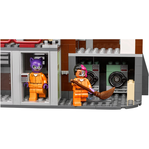 Конструктор LEGO Лікарня Аркхем 1628 деталей (70912) - изображение 6